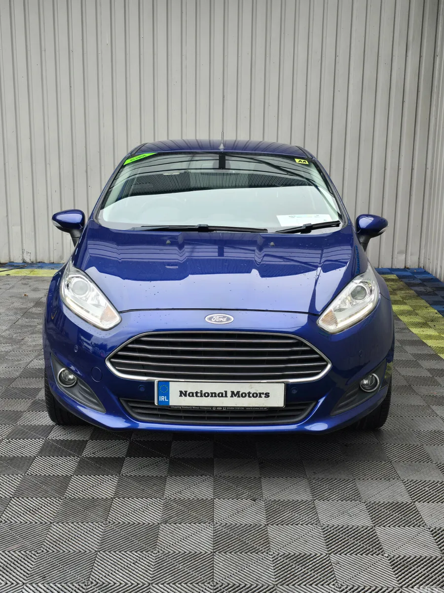Ford Fiesta Hatchback, Petrol, 2015, Blue
