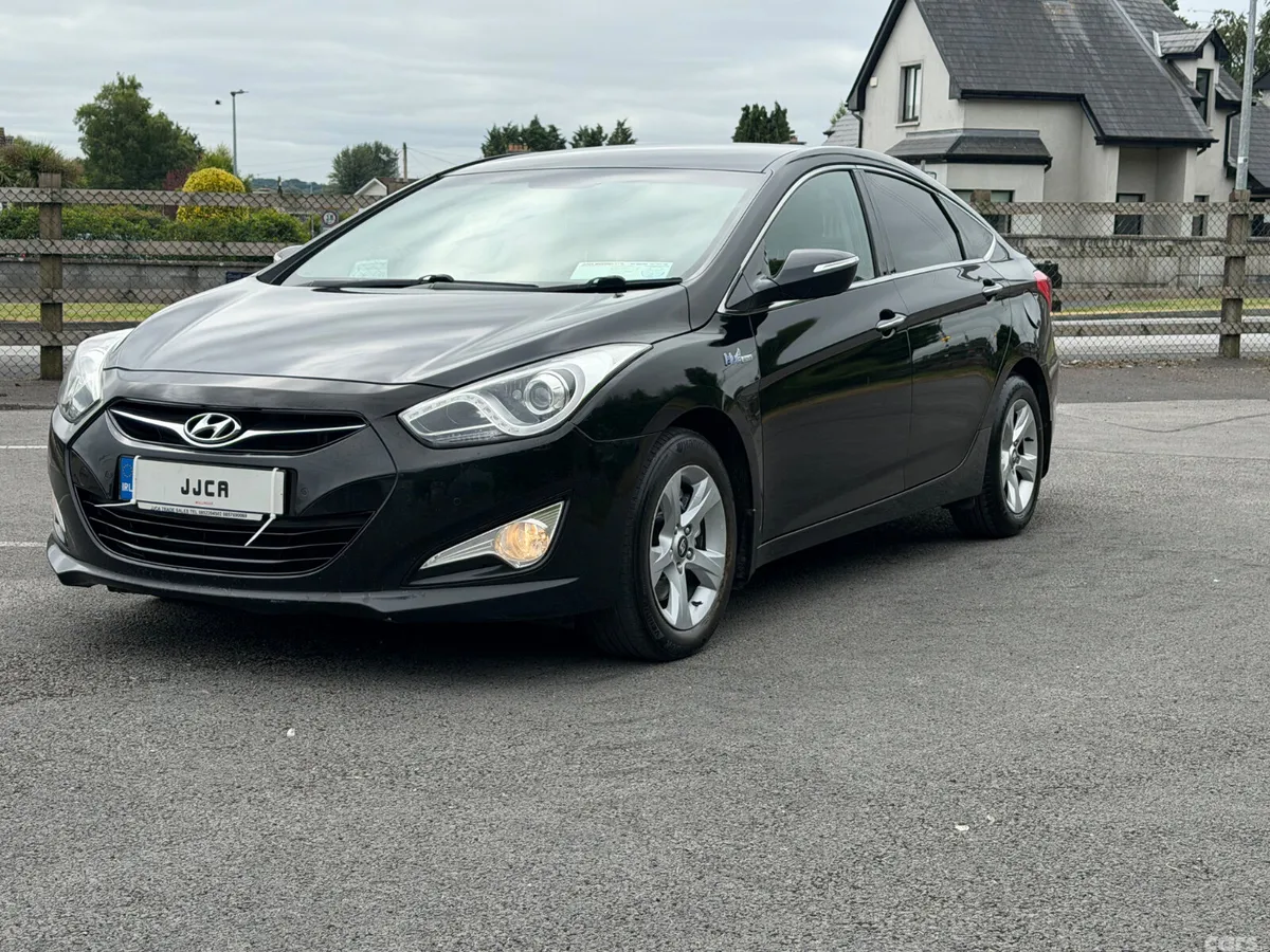 Hyundai i40 Saloon, Diesel, 2013, Black
