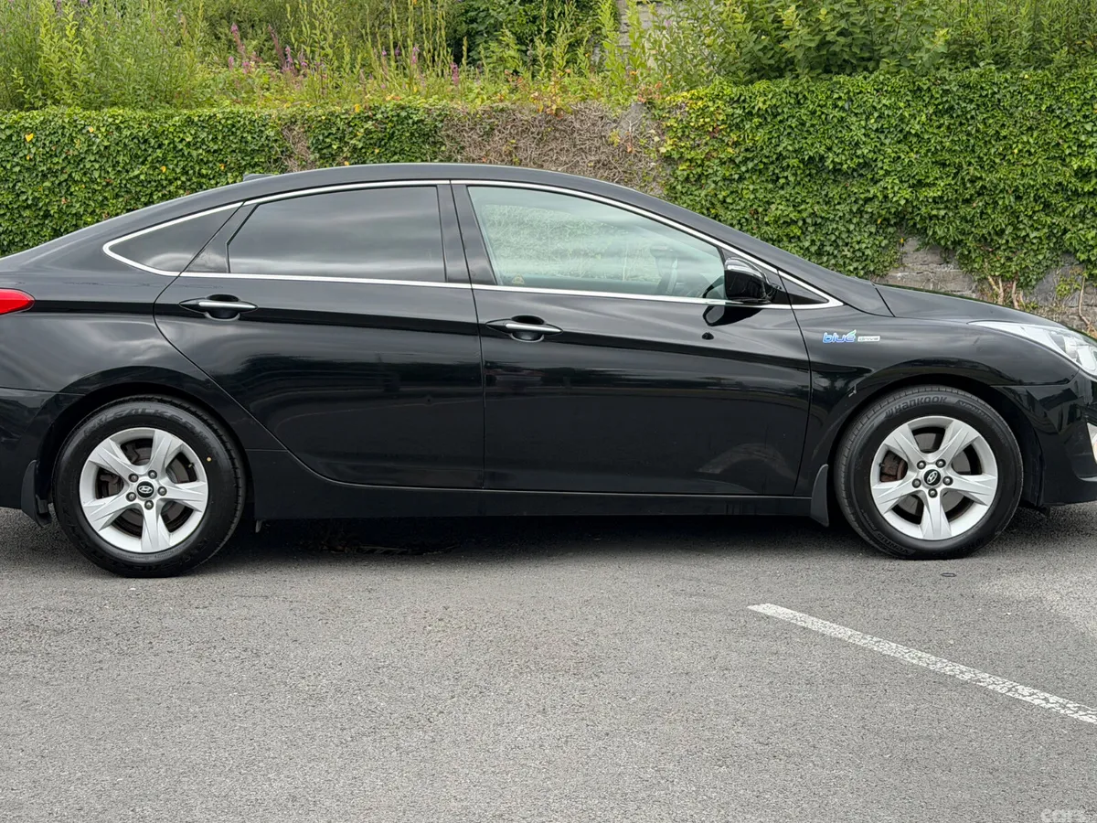Hyundai i40 Saloon, Diesel, 2013, Black