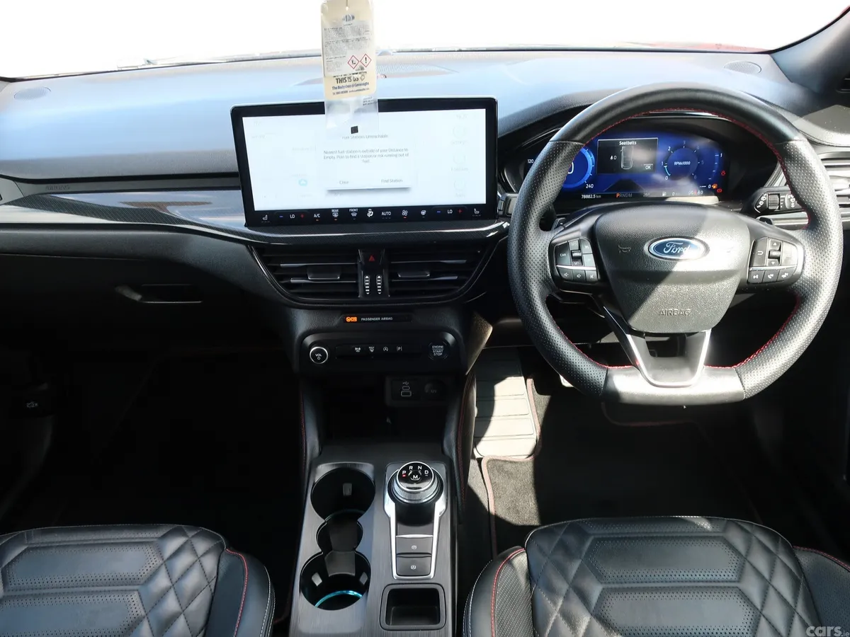 Ford Focus Hatchback, Diesel, 2023, Blue