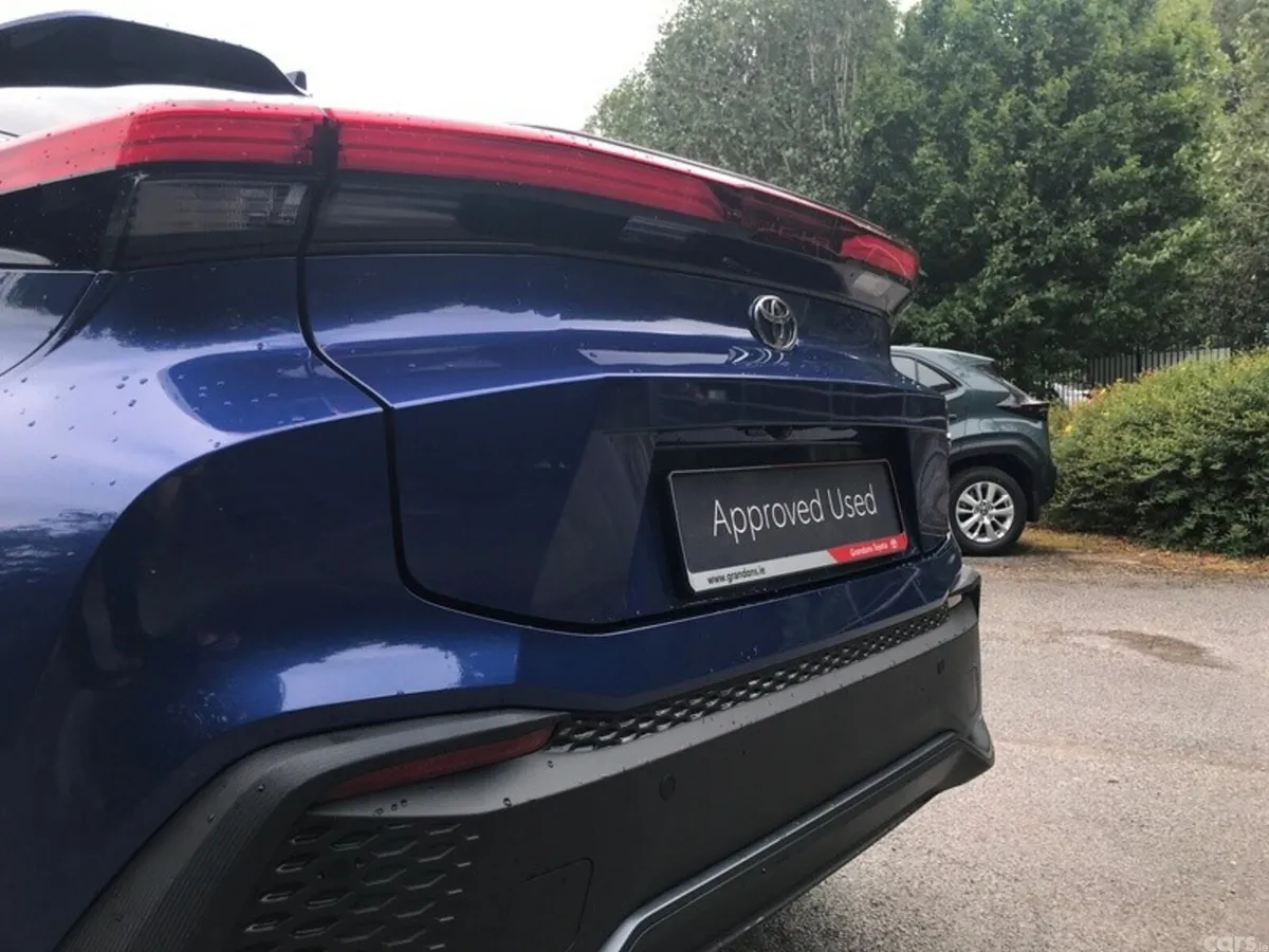 Toyota C-HR Hatchback, Petrol Plug-in Hybrid, 2026, Blue