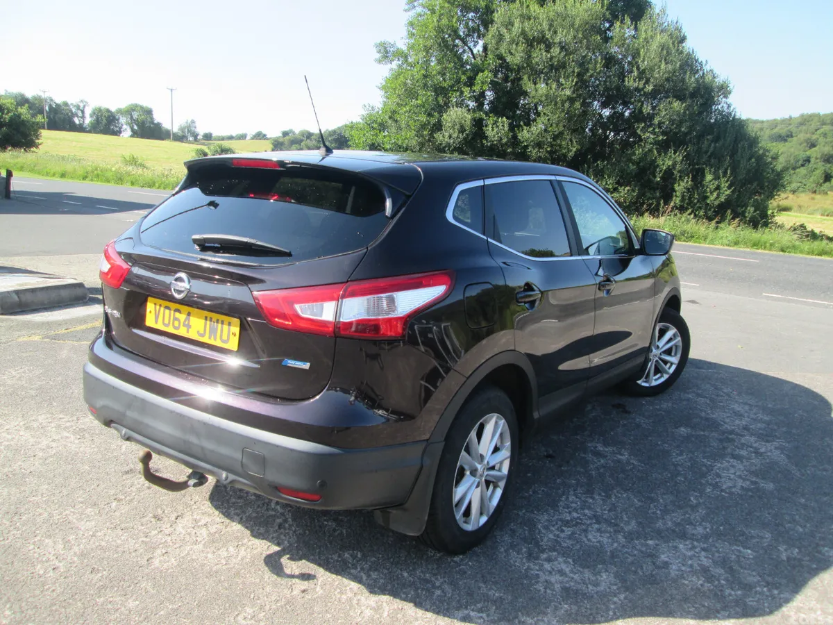 Nissan Qashqai SUV, Diesel, 2014, Black