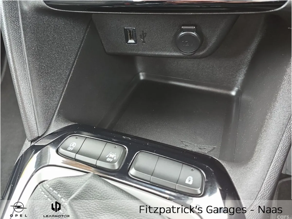 Opel Corsa Hatchback, Petrol, 2022, Red