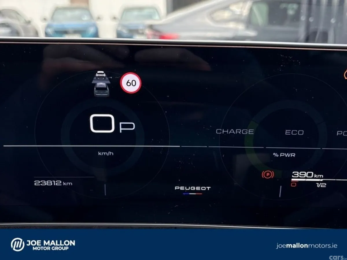 Peugeot 3008 MPV, Petrol, 2025, White