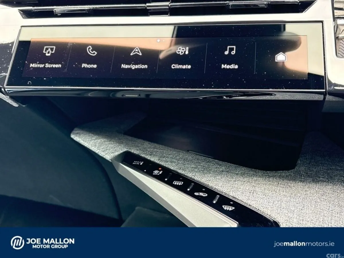 Peugeot 3008 MPV, Petrol, 2025, White