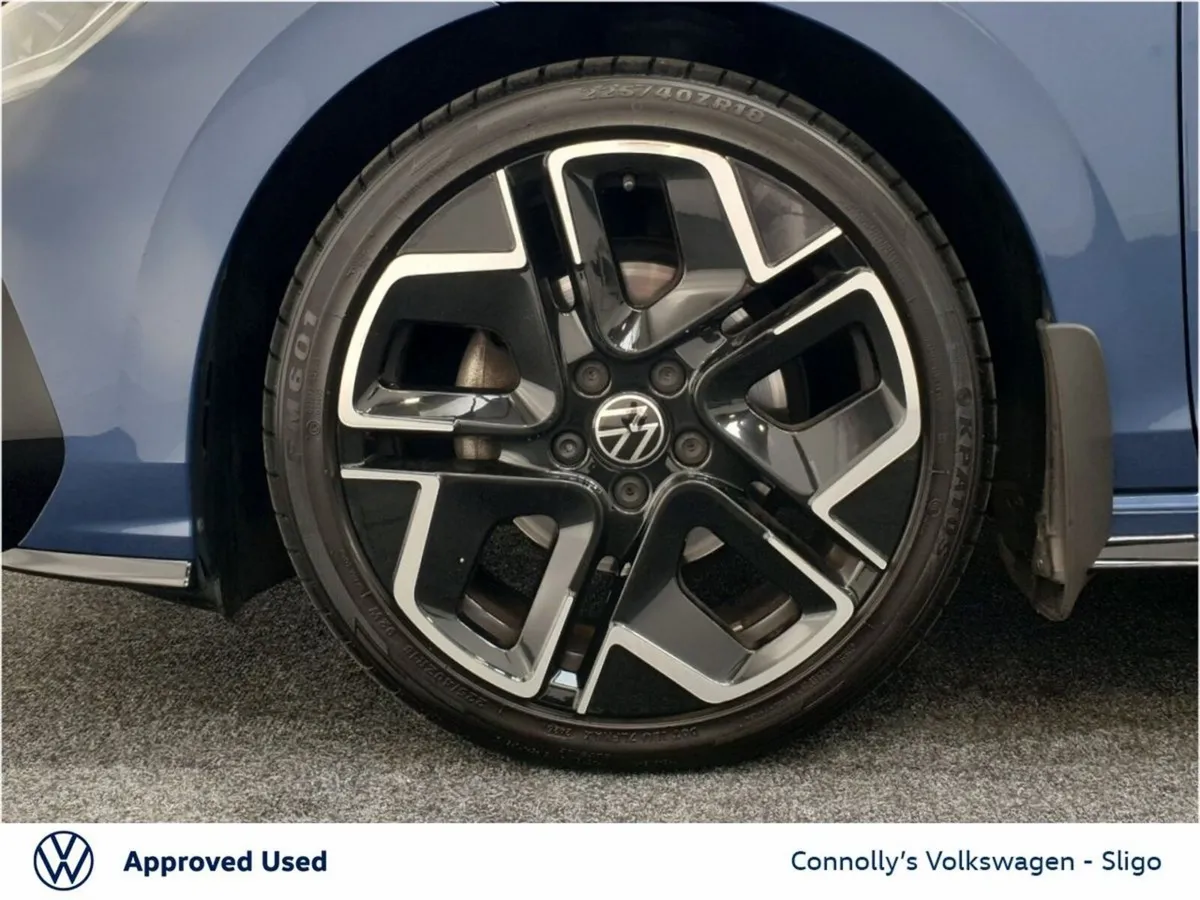 Volkswagen Golf Hatchback, Diesel, 2025, Blue