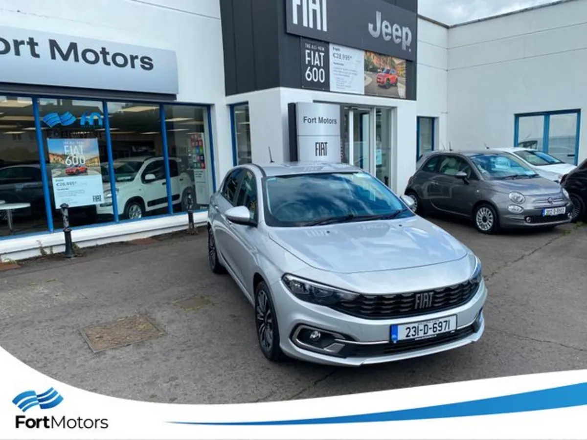 Fiat Tipo Hatchback, Petrol, 2023, Silver