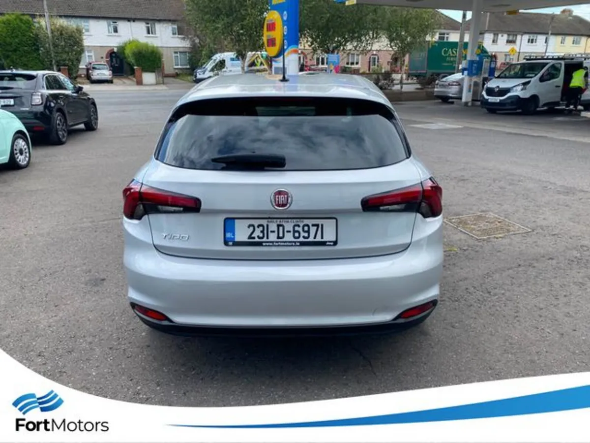 Fiat Tipo Hatchback, Petrol, 2023, Silver