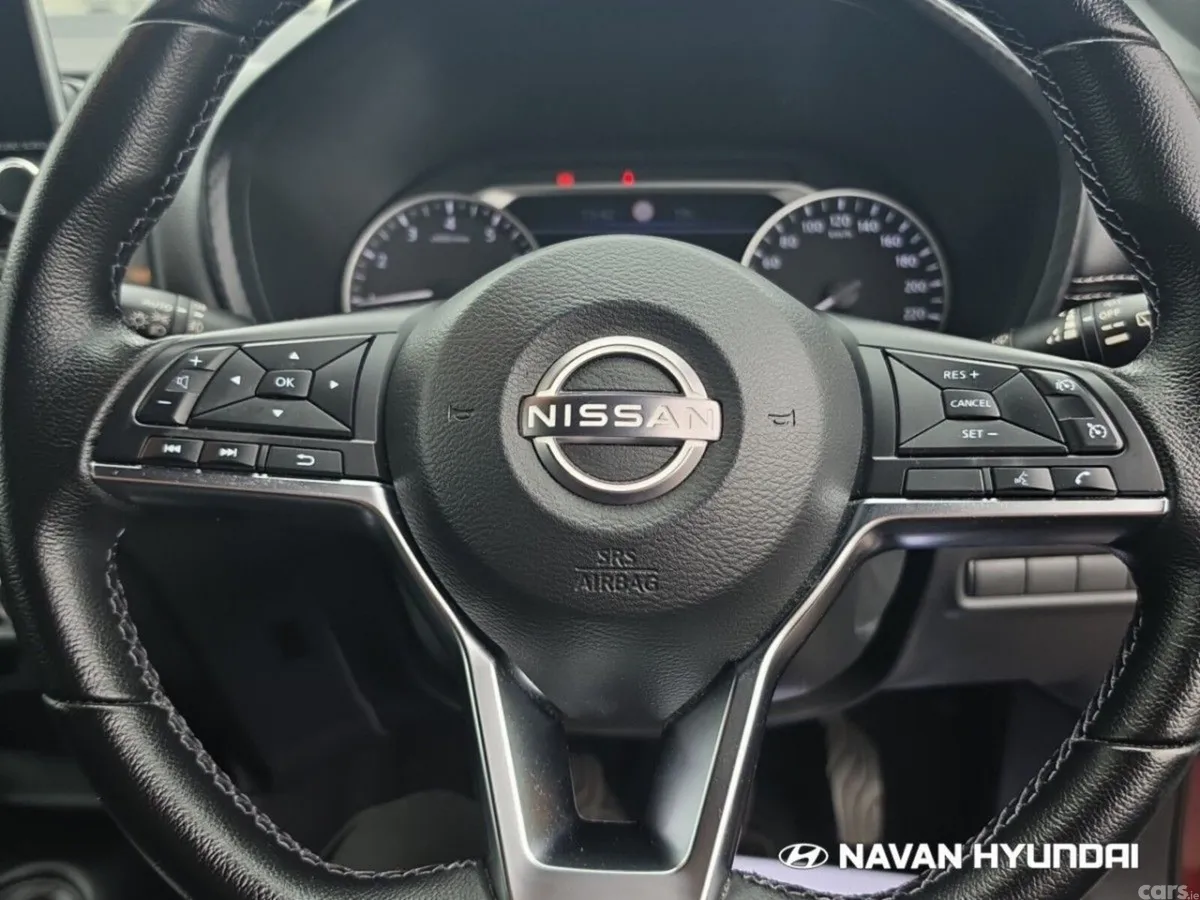 Nissan Juke SUV, Petrol, 2023, Red