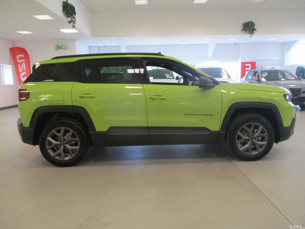 Jeep Compass SUV, Petrol Hybrid, 2026, Green