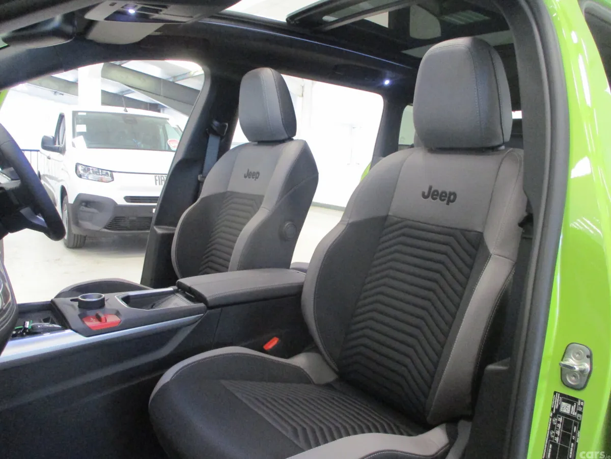 Jeep Compass SUV, Petrol Hybrid, 2026, Green