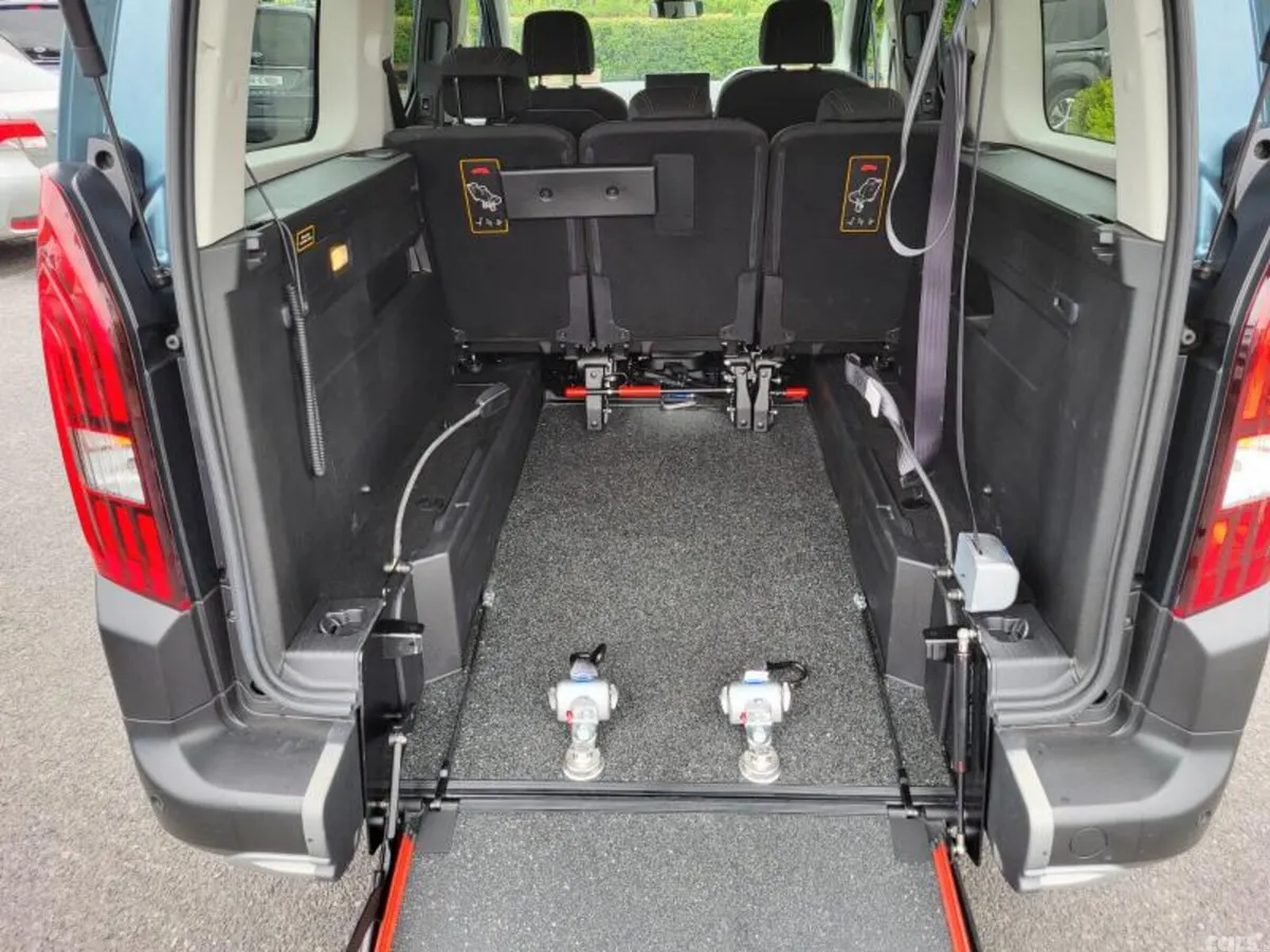 Peugeot Rifter MPV, Diesel, 2024, Blue