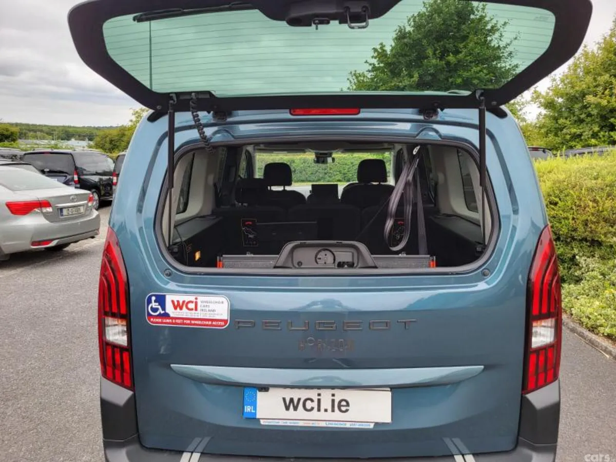 Peugeot Rifter MPV, Diesel, 2024, Blue