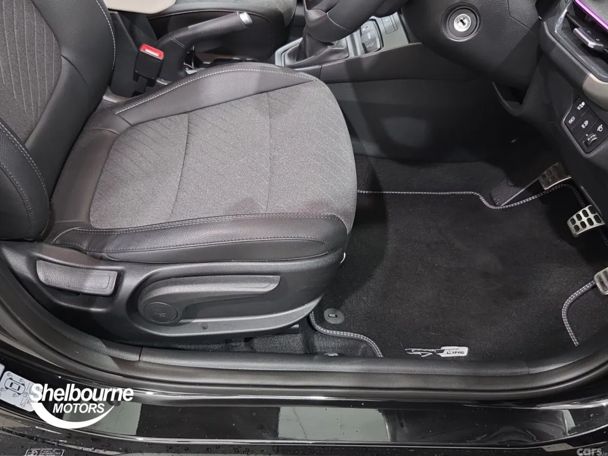 Kia Stonic Estate, Petrol, 2026, Black
