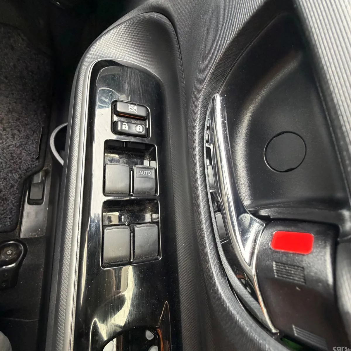 Toyota Aqua Hatchback, Petrol Hybrid, 2017, Silver