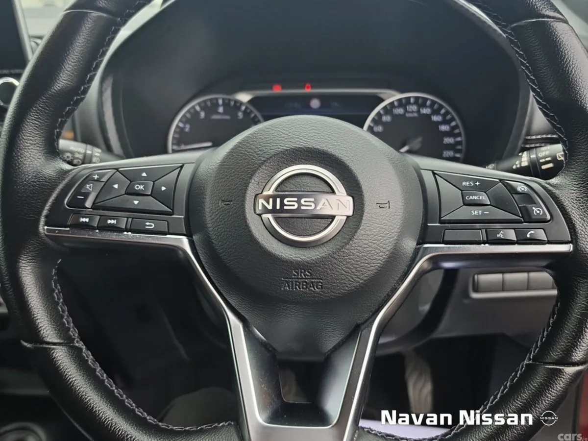 Nissan Juke SUV, Petrol, 2023, Red