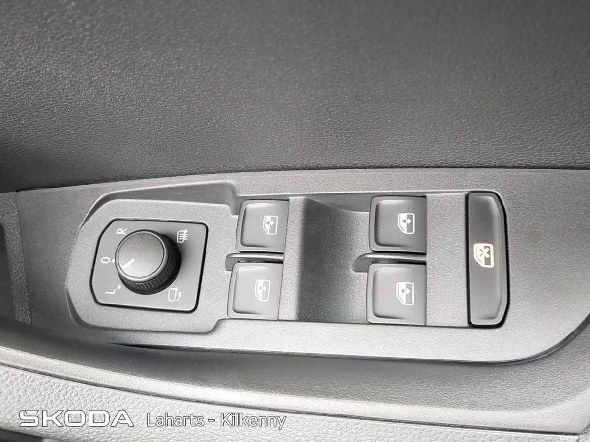Skoda Karoq SUV, Diesel, 2026, Black