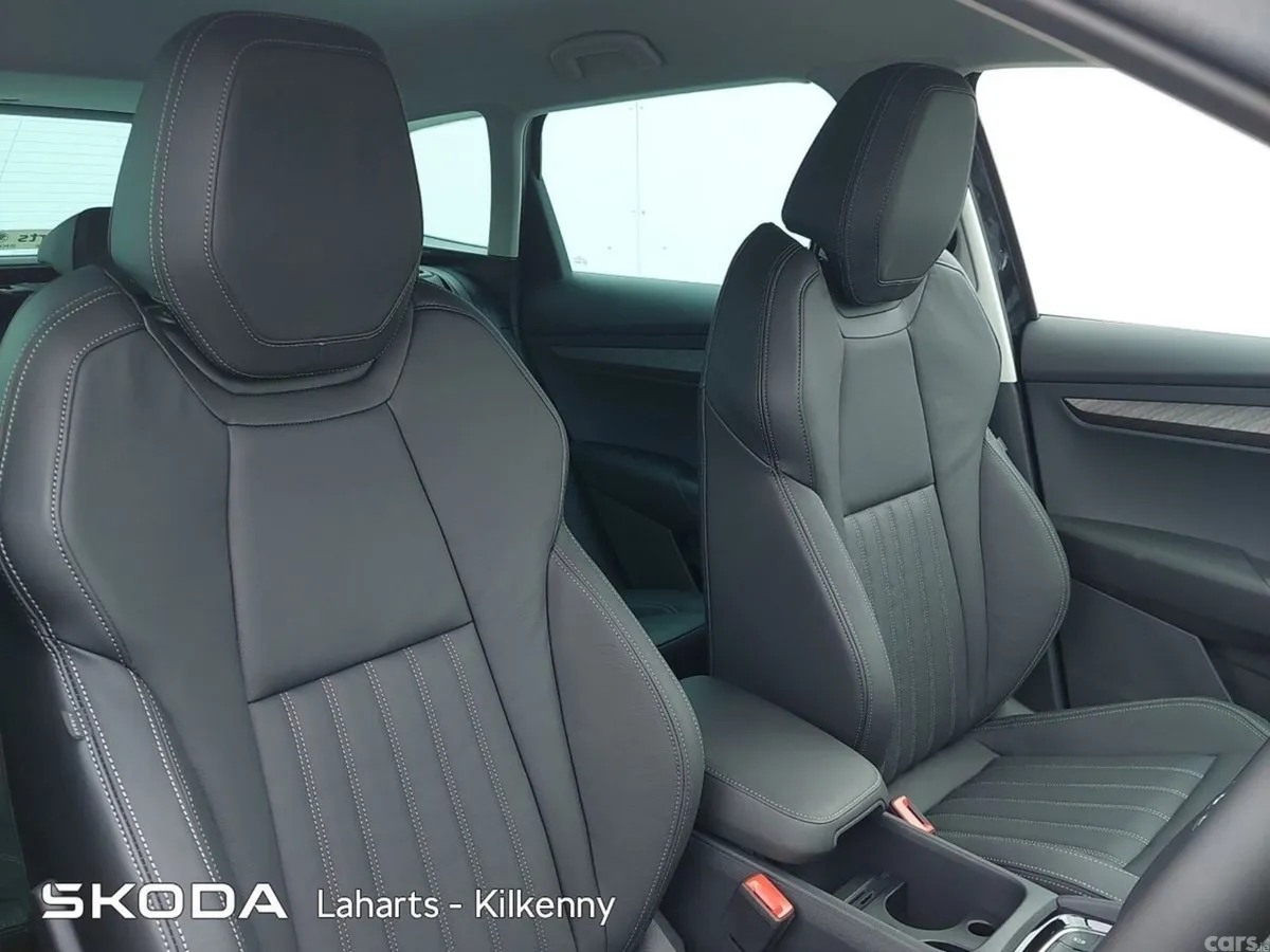 Skoda Karoq SUV, Diesel, 2026, Black