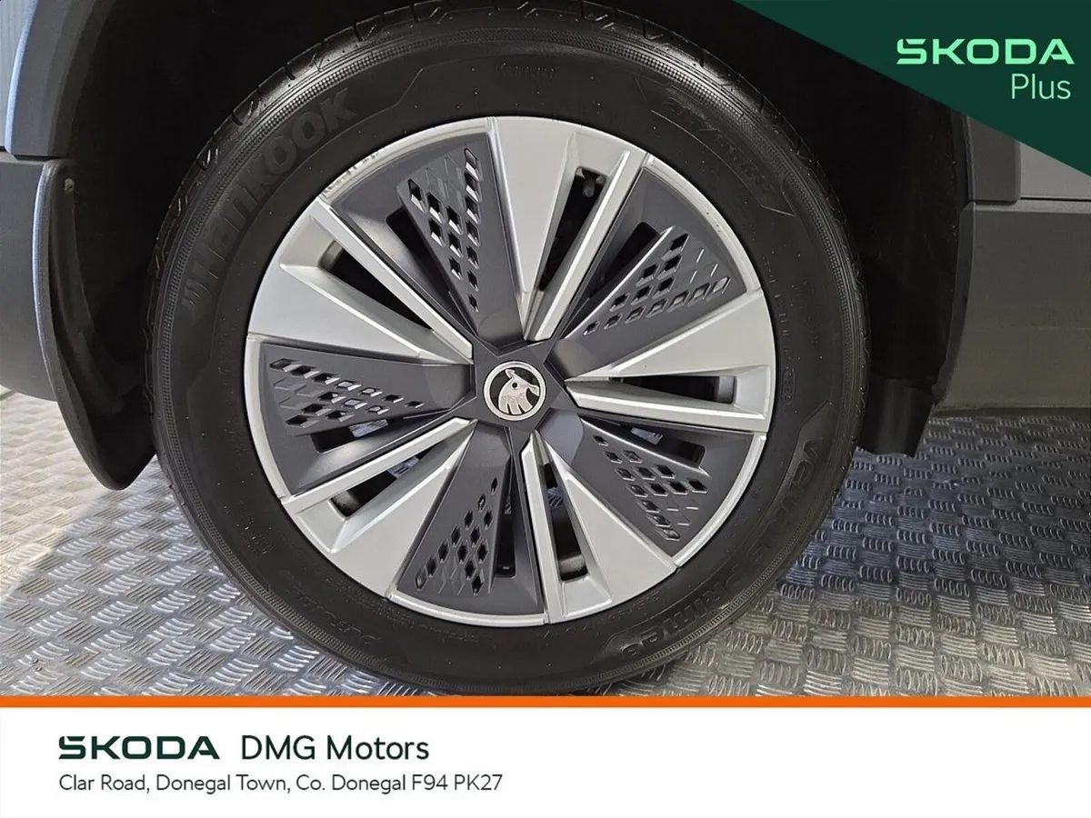 Skoda Karoq Estate, Diesel, 2023, Grey