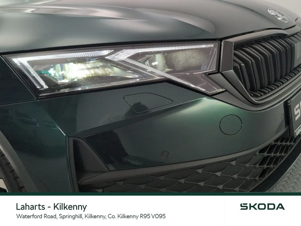 Skoda Octavia Saloon, Diesel, 2026, Green