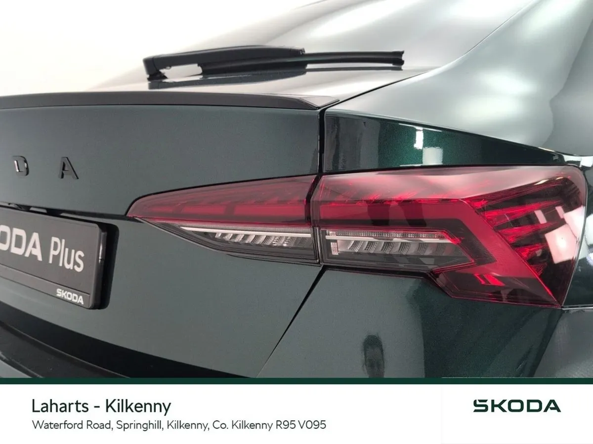Skoda Octavia Saloon, Diesel, 2026, Green