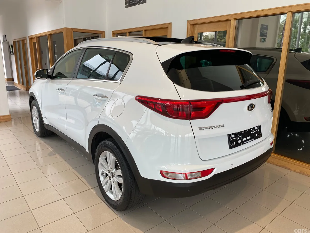 Kia Sportage SUV, Diesel, 2016, White