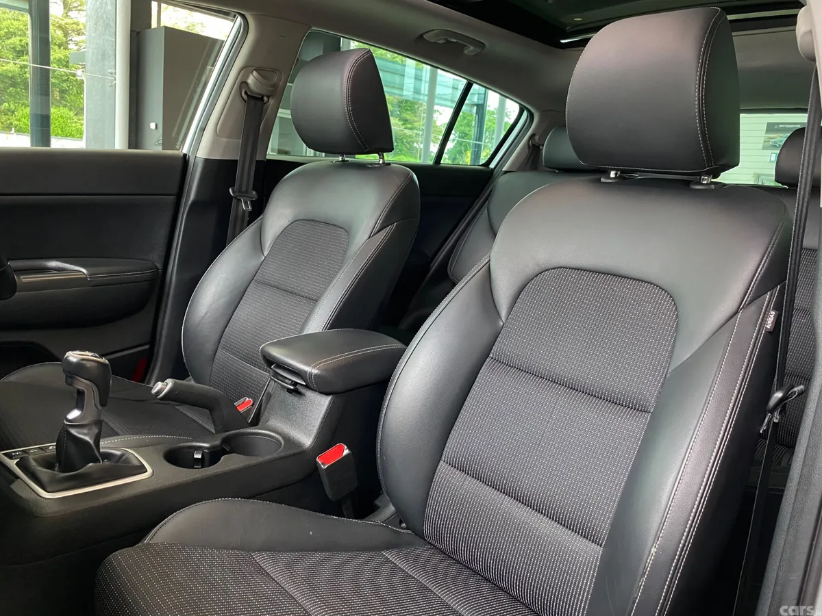 Kia Sportage SUV, Diesel, 2016, White