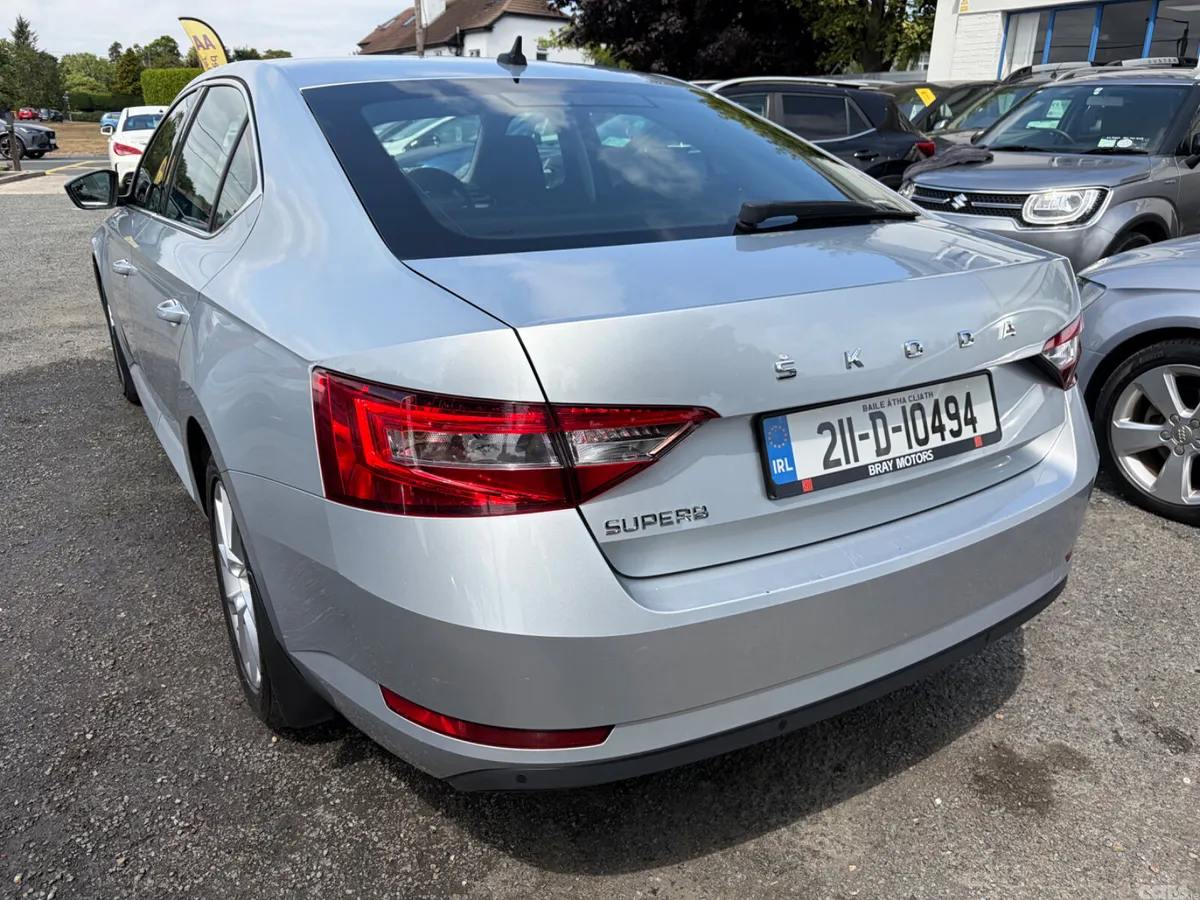 Skoda Superb Saloon, Diesel, 2021, Grey