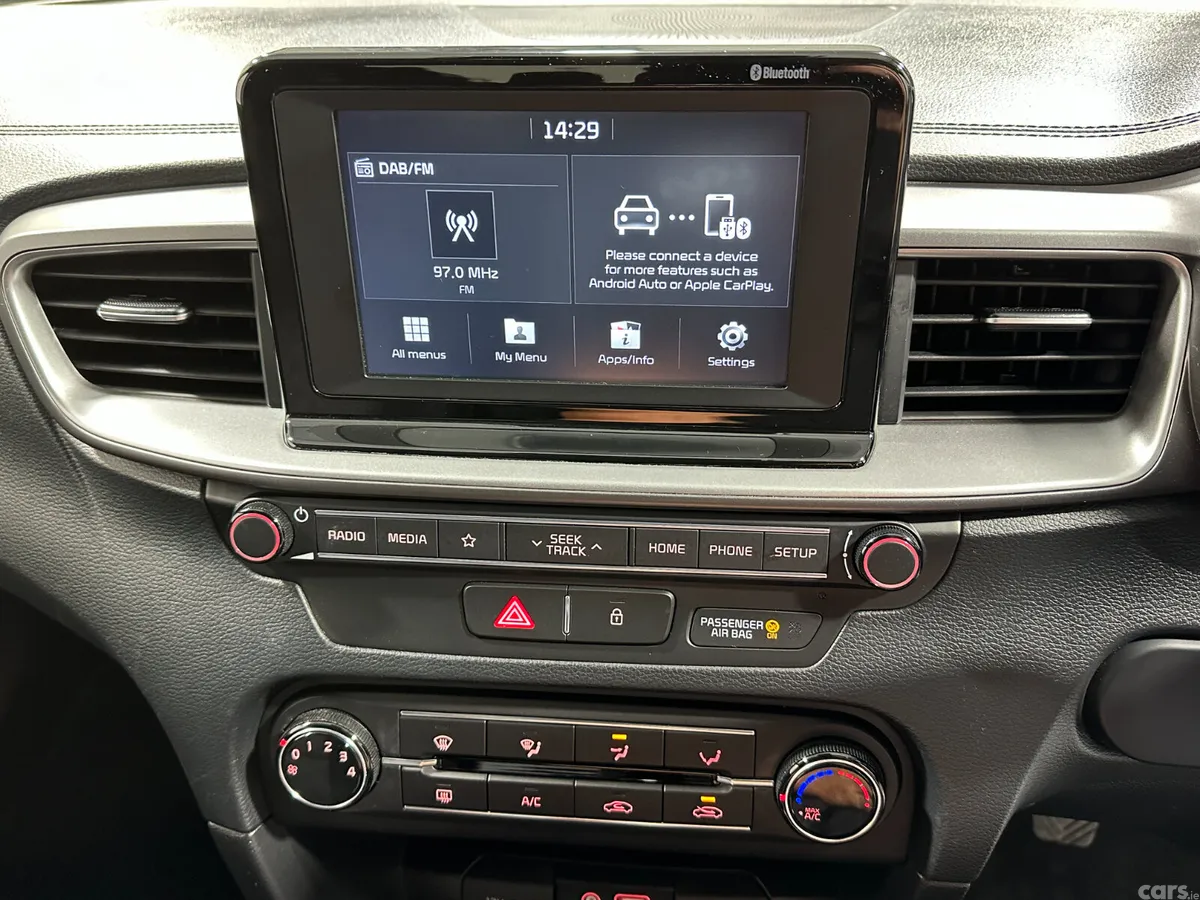 Kia Ceed Hatchback, Diesel, 2019, White