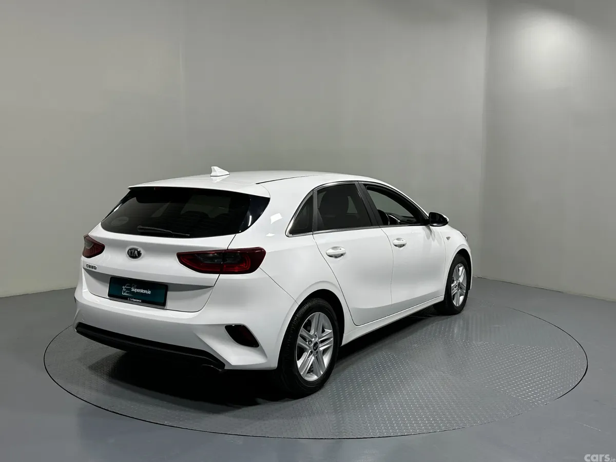 Kia Ceed Hatchback, Diesel, 2019, White