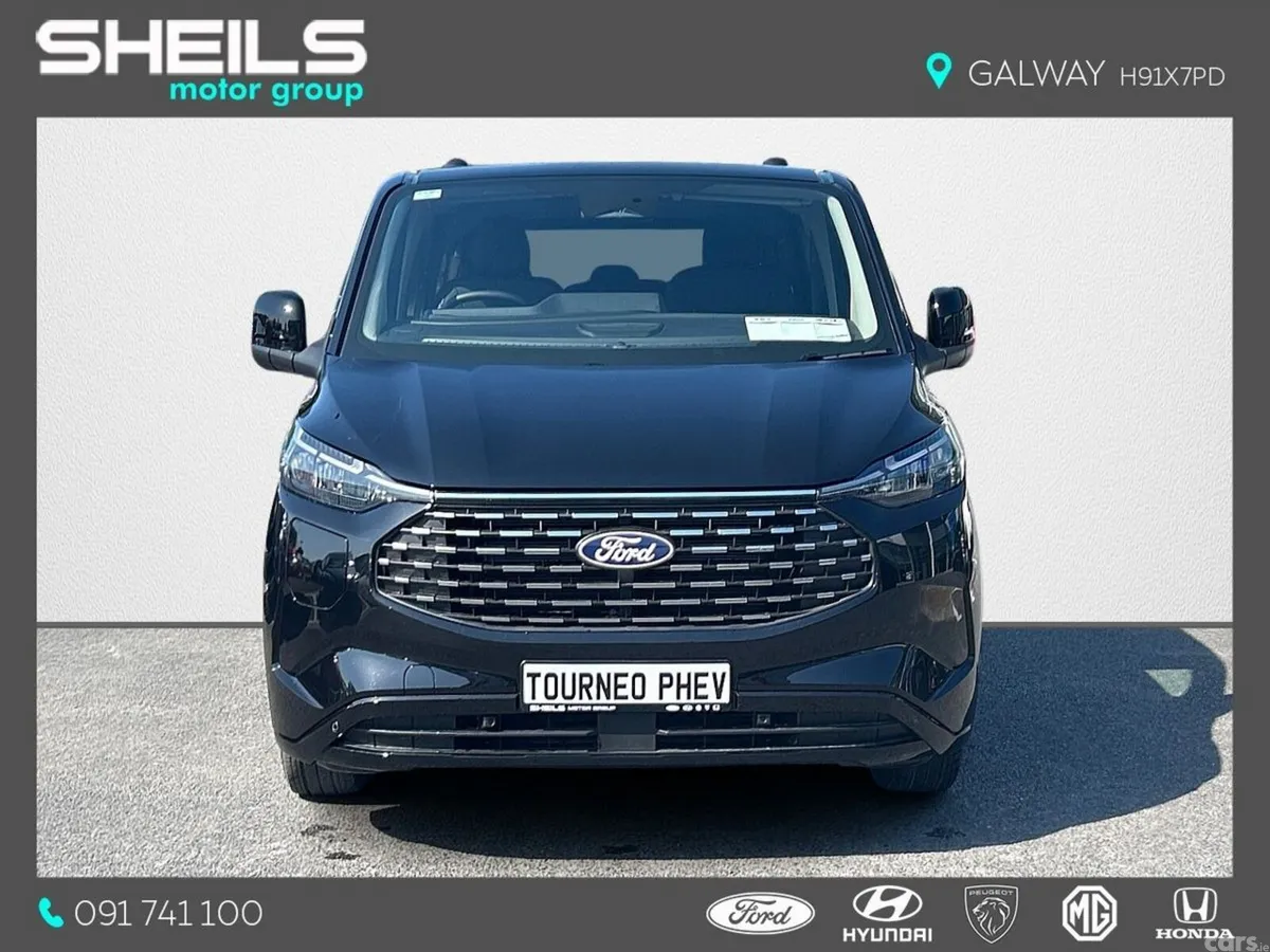 Ford Tourneo Custom MPV, Petrol Plug-in Hybrid, 2026, Black