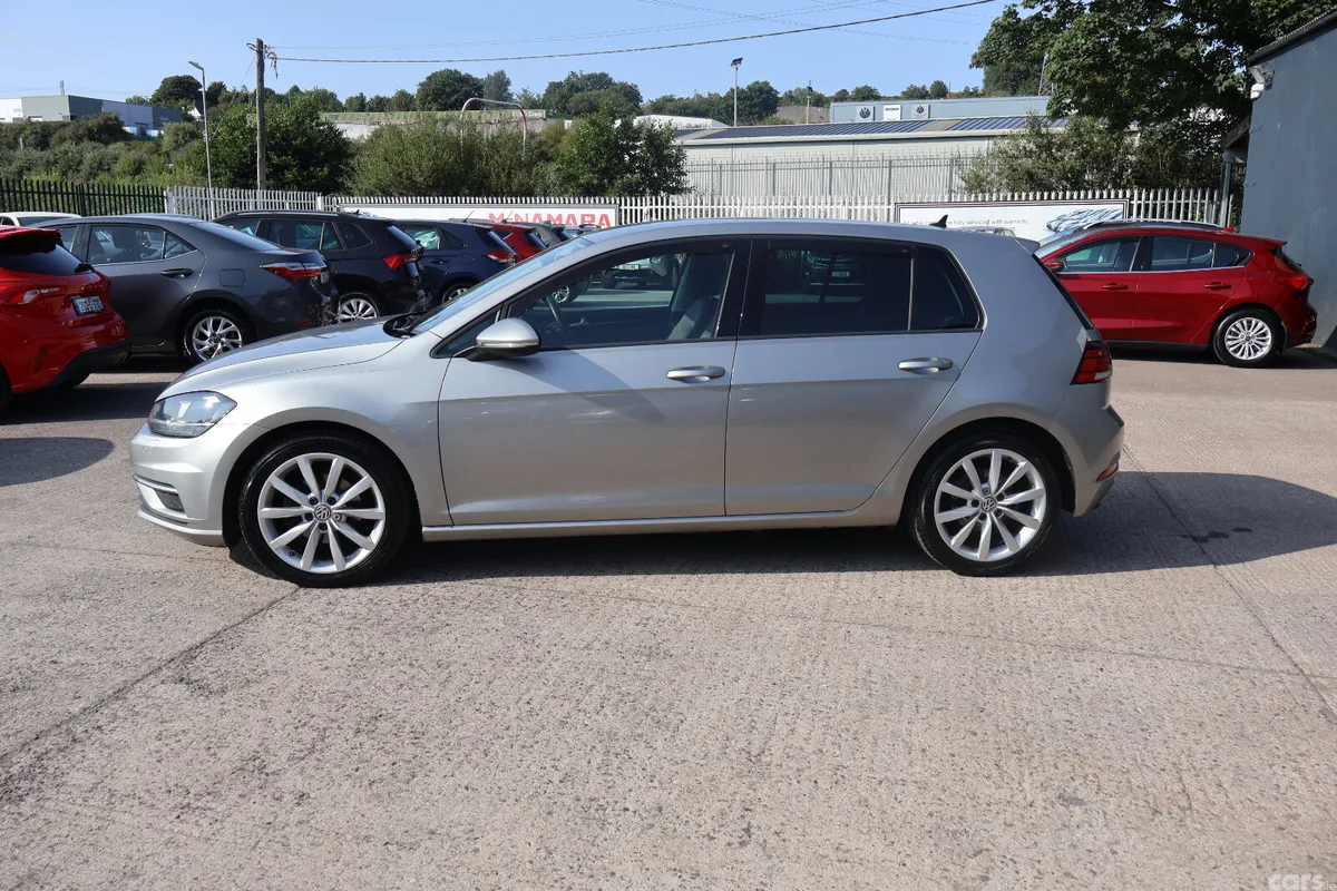 Volkswagen Golf Estate, Petrol, 2018, Grey