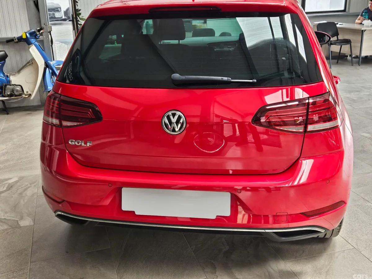 Volkswagen Golf Hatchback, Diesel, 2019, Red
