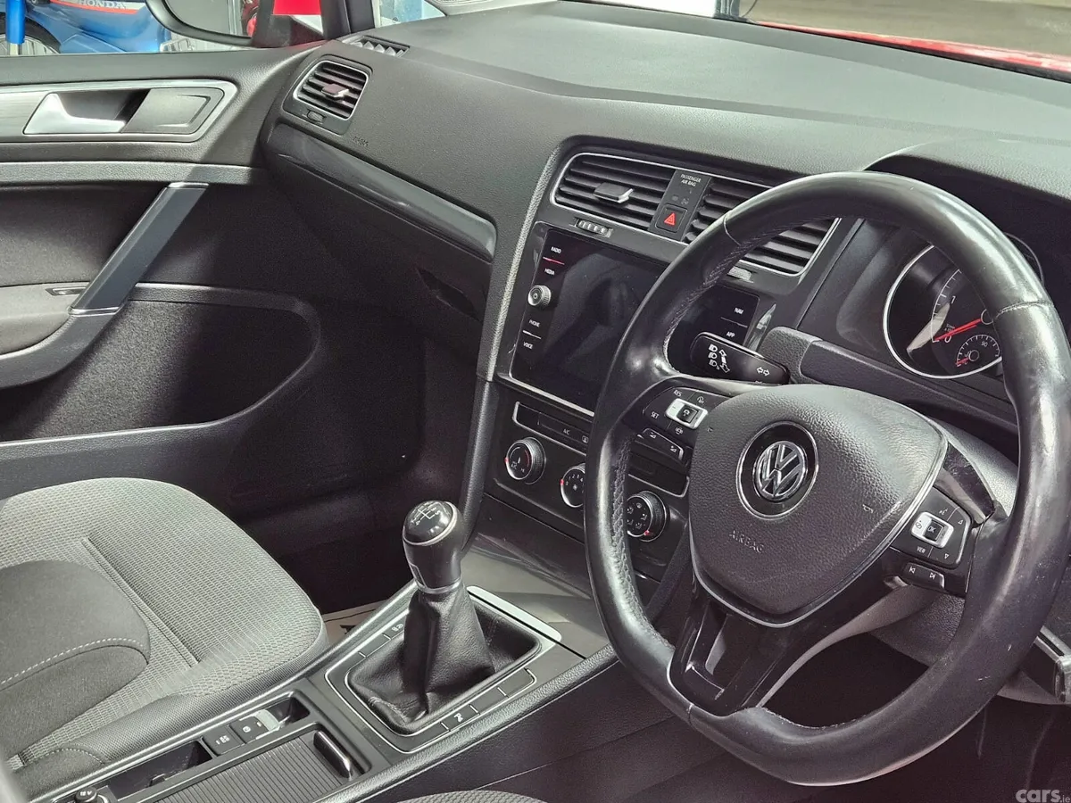 Volkswagen Golf Hatchback, Diesel, 2019, Red