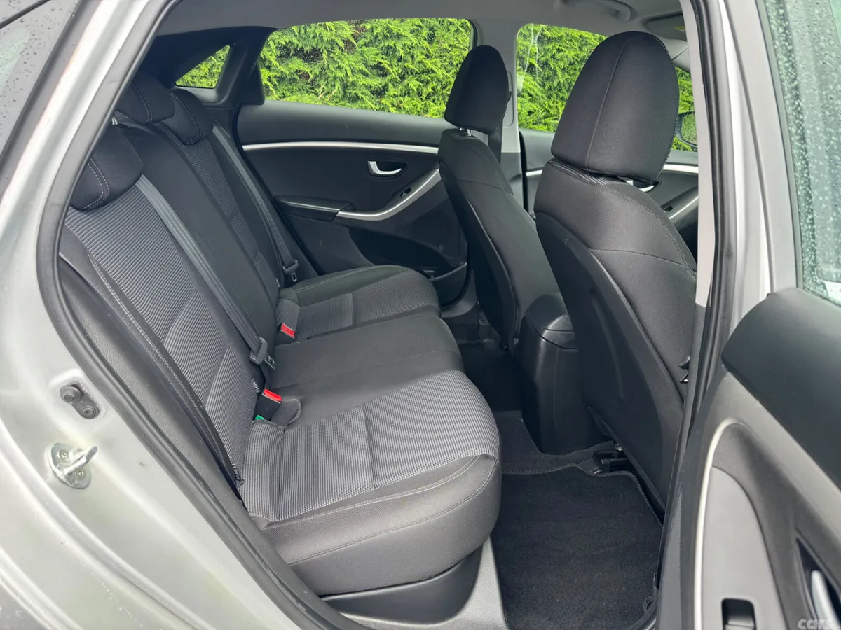 Hyundai i30 Hatchback, Diesel, 2015, Silver