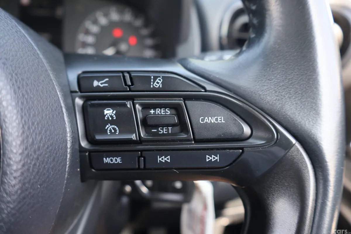 Toyota Yaris Hatchback, Petrol, 2021, Green
