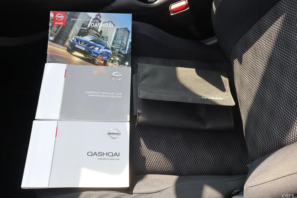 Nissan Qashqai Hatchback, Diesel, 2016, Black