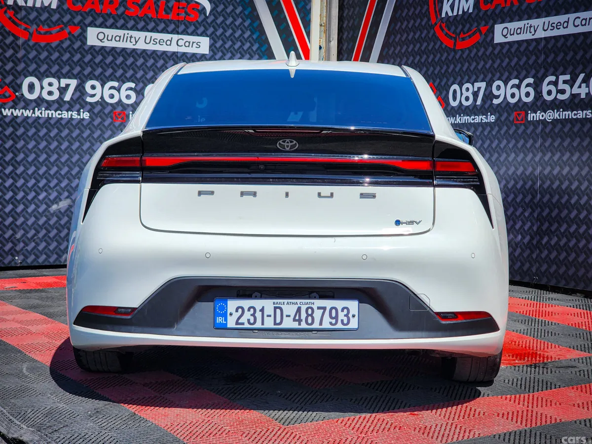Toyota Prius Hatchback, Petrol Hybrid, 2023, White