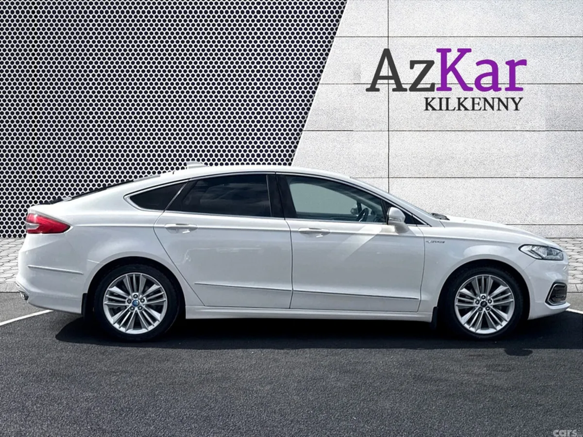 Ford Mondeo Hatchback, Diesel, 2020, White