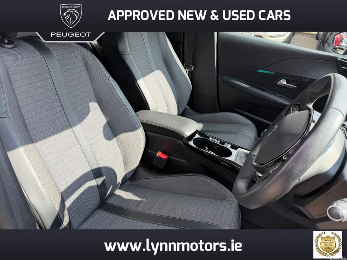 Peugeot 208 Hatchback, Petrol, 2021, Grey