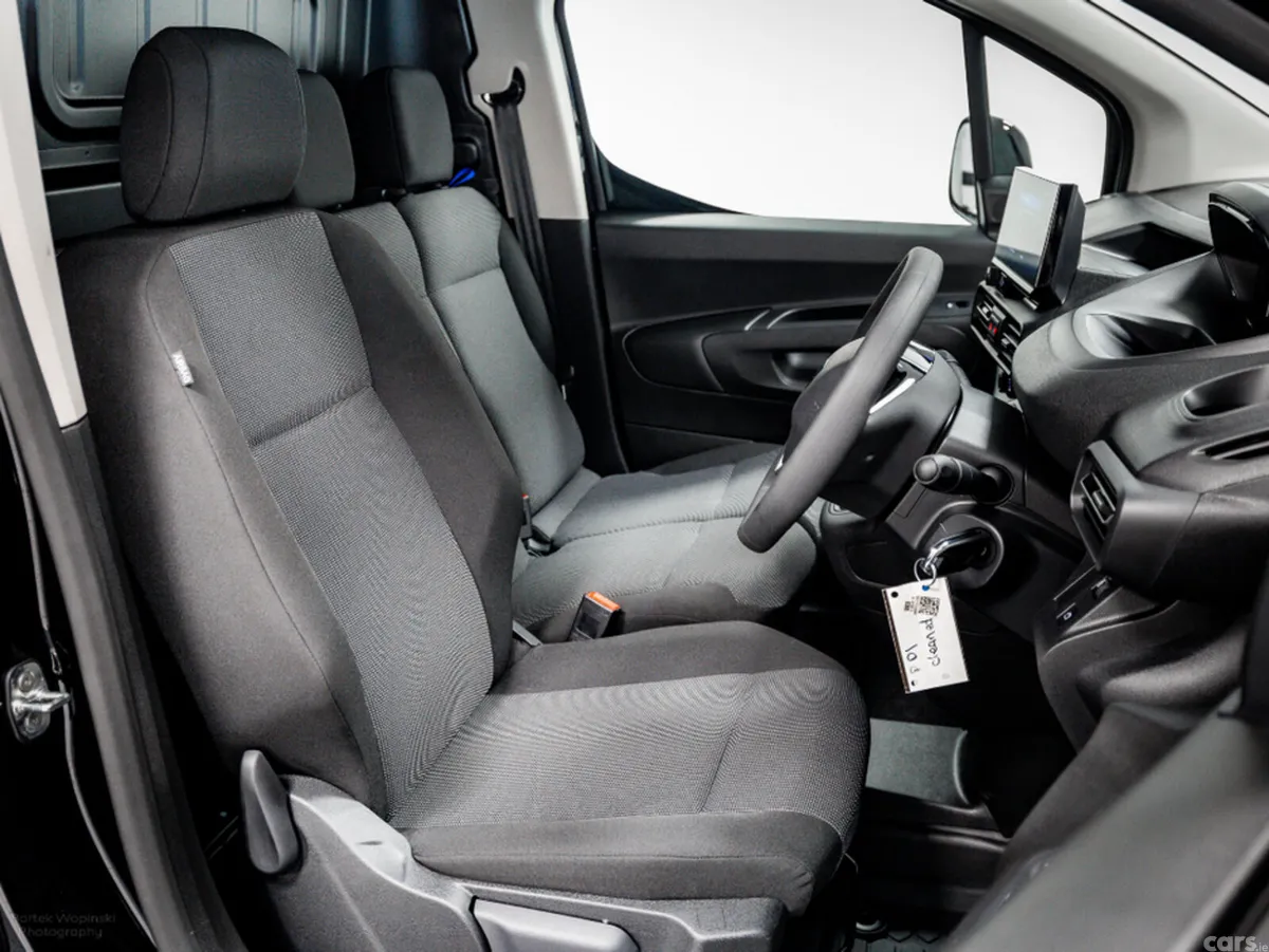 Peugeot Partner Van, Diesel, 2026, Black