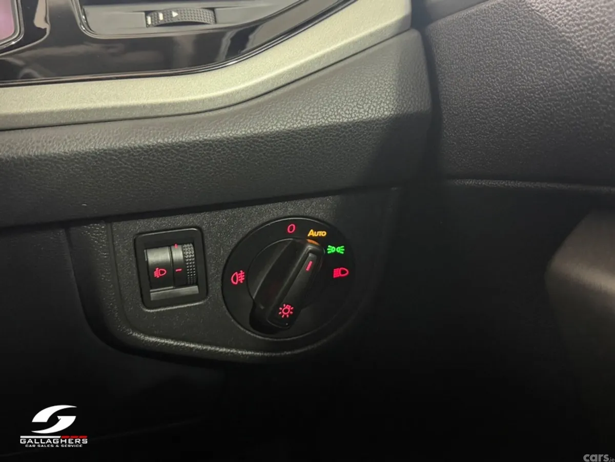 Volkswagen Polo Hatchback, Petrol, 2019, Black