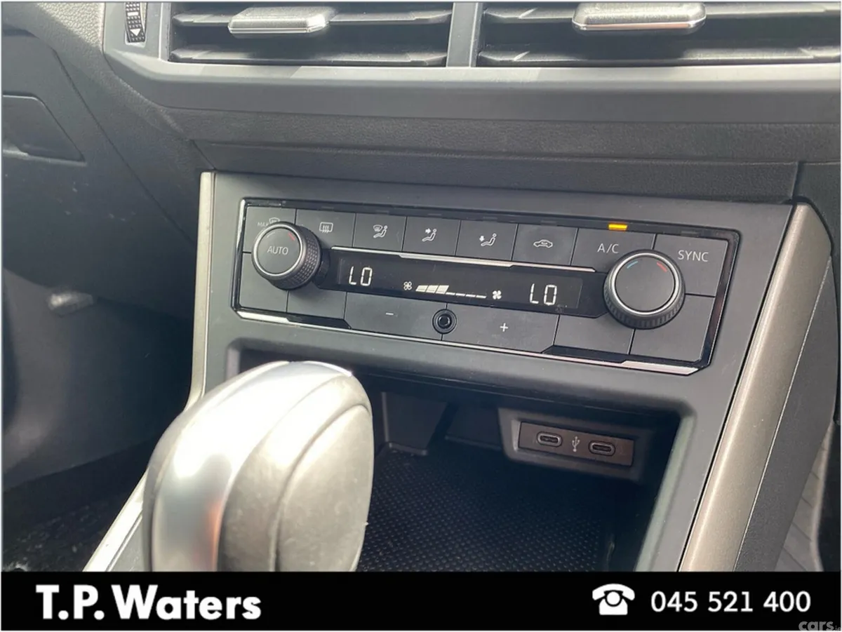 Volkswagen Polo Hatchback, Petrol, 2021, Blue