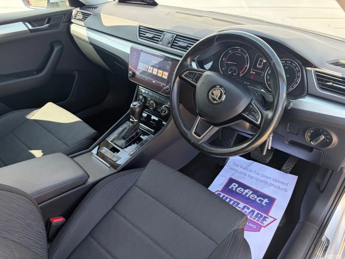 Skoda Superb Hatchback, Diesel, 2019, Grey