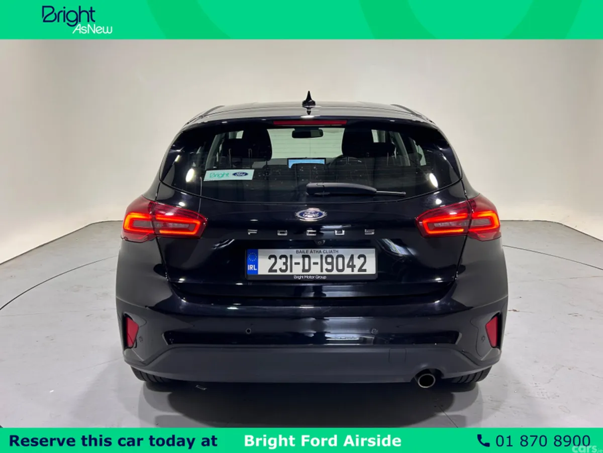 Ford Focus Hatchback, Petrol, 2023, Black