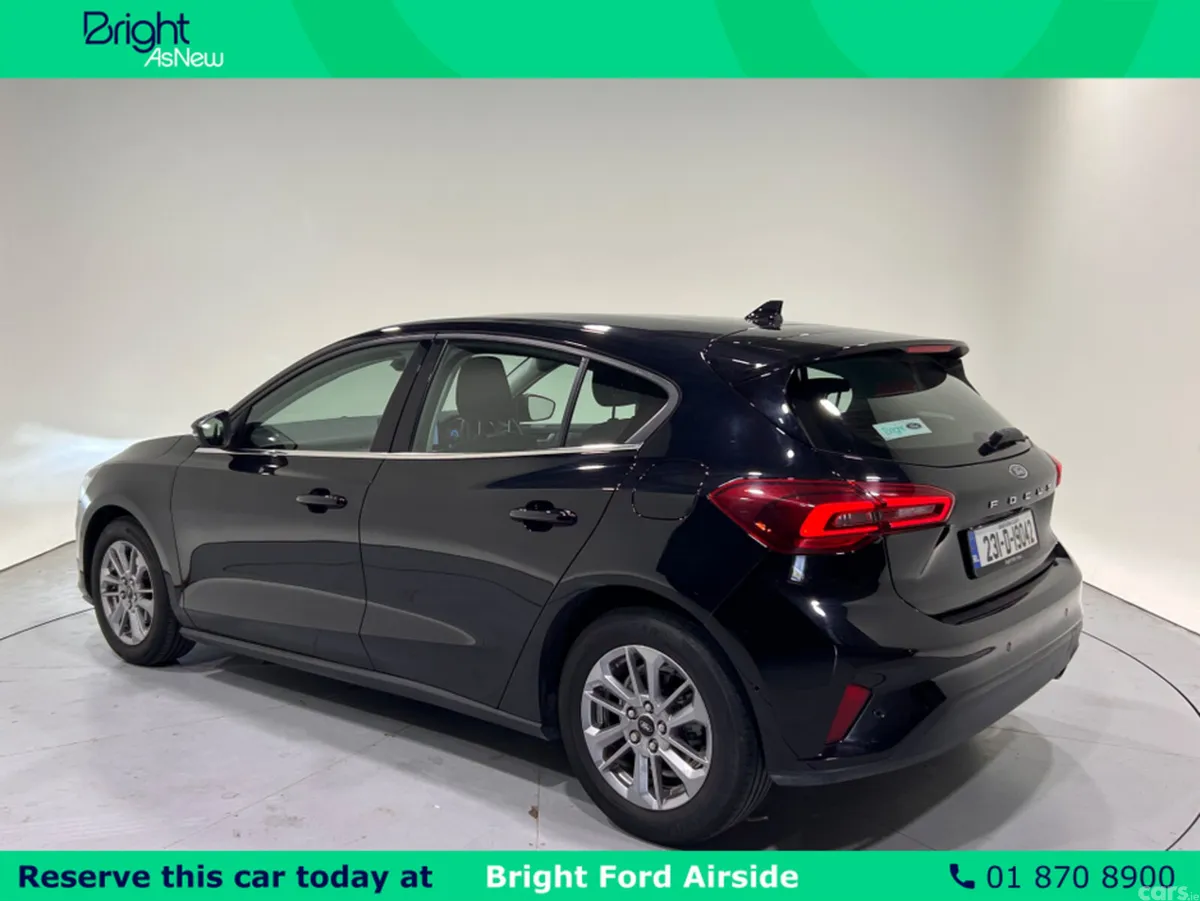 Ford Focus Hatchback, Petrol, 2023, Black