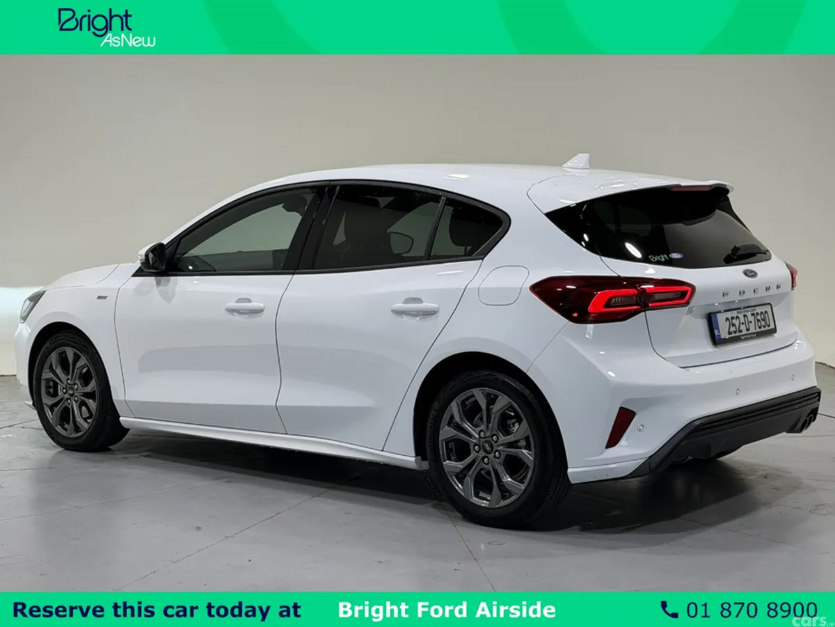 Ford Focus Hatchback, Petrol, 2025, White