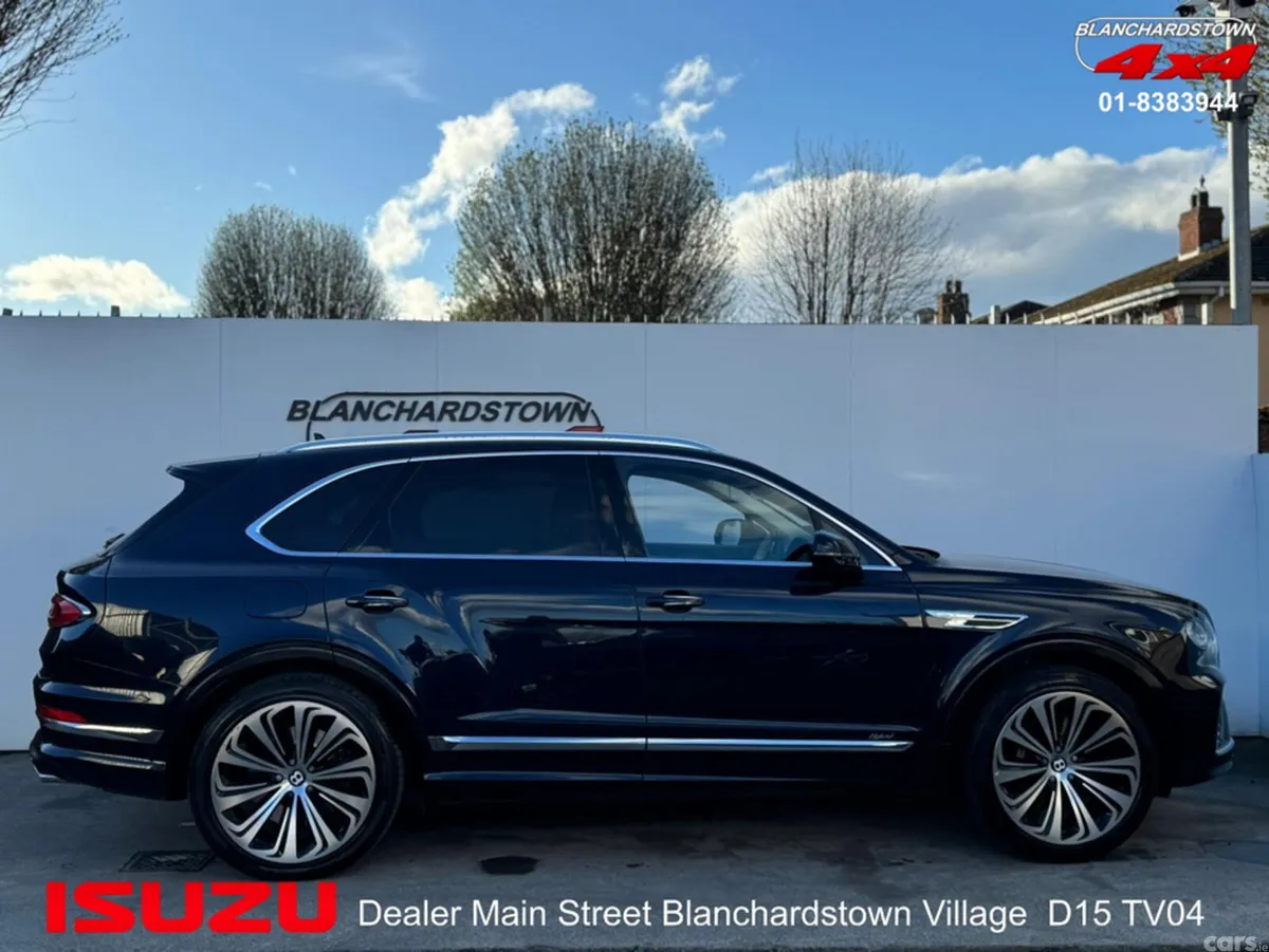 Bentley Bentayga Estate, Petrol Plug-in Hybrid, 2022, Blue