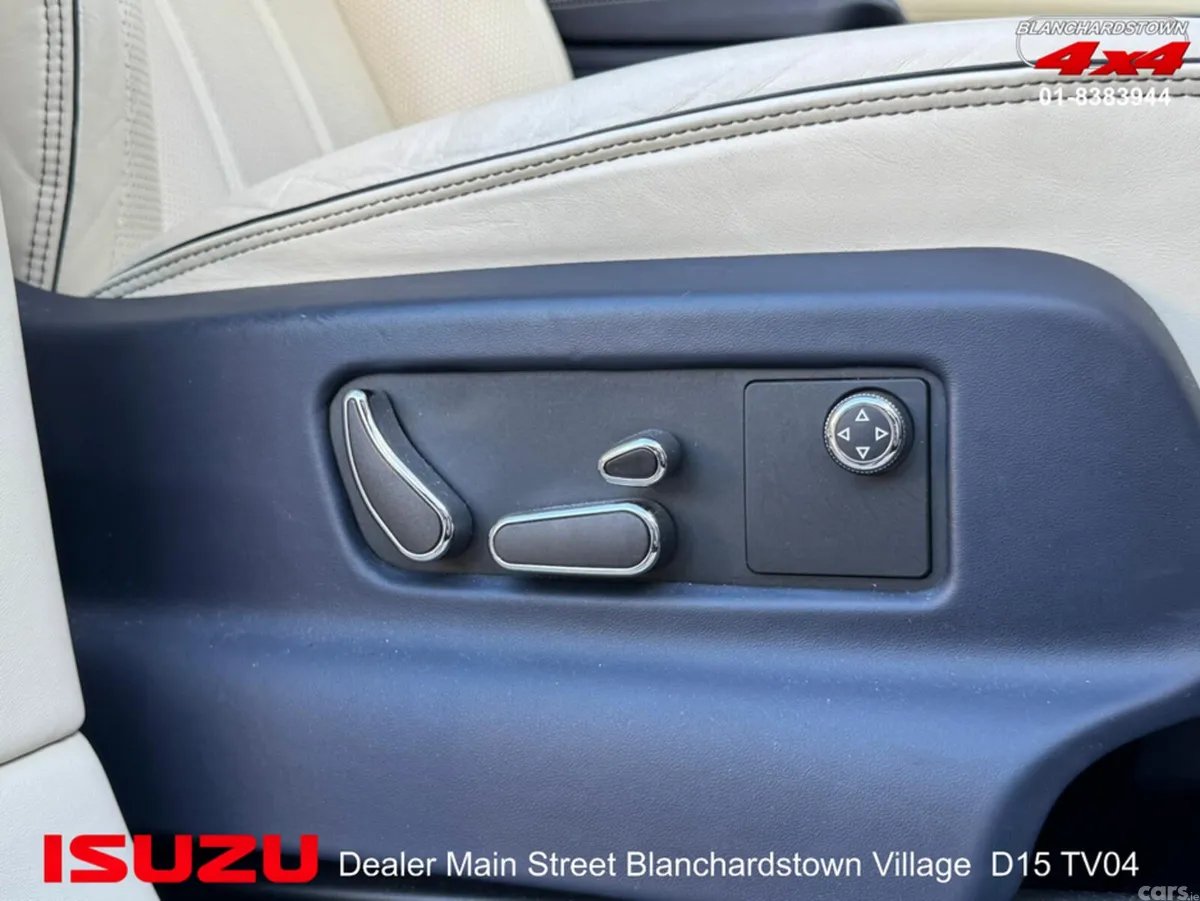 Bentley Bentayga Estate, Petrol Plug-in Hybrid, 2022, Blue