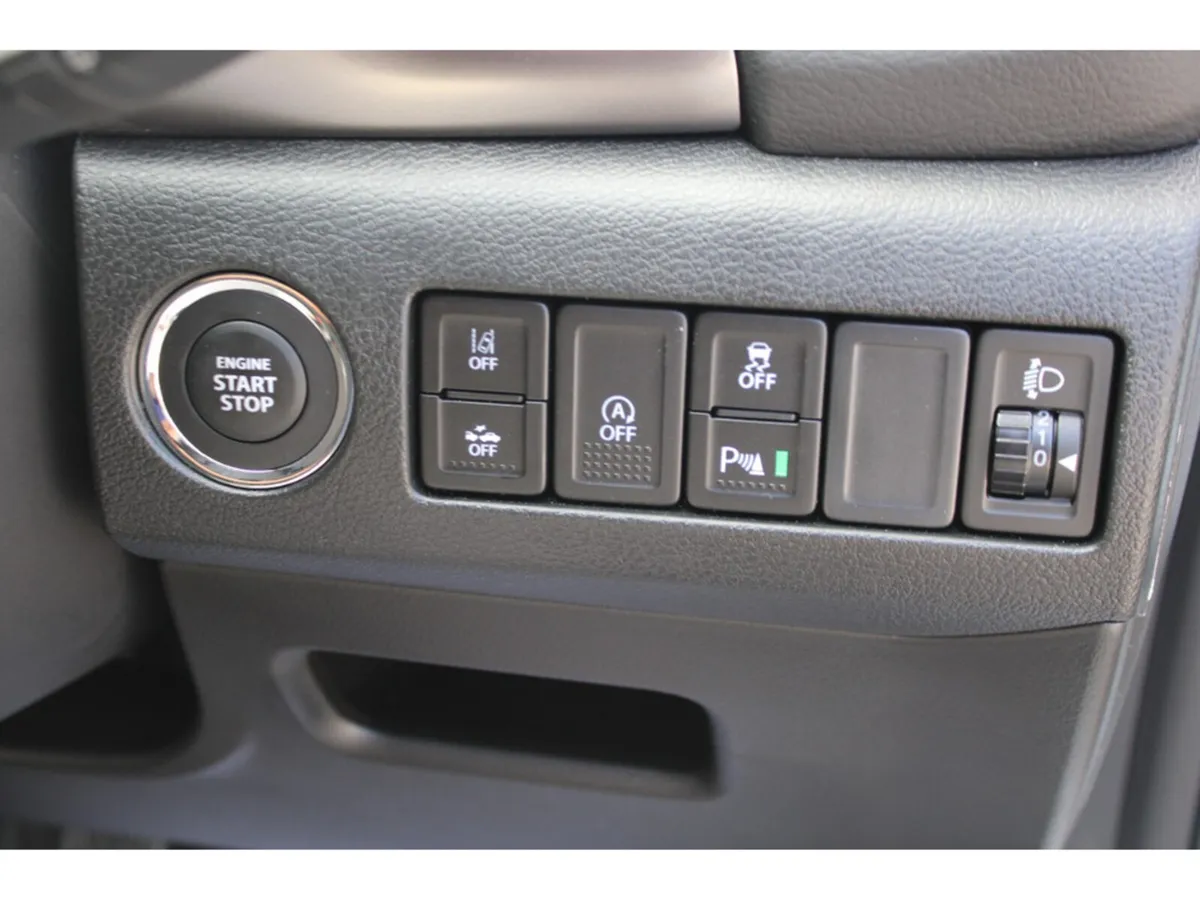 Suzuki Vitara SUV, Petrol Hybrid, 2027, White